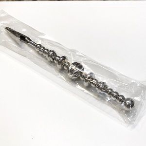 BRACELET CLOSER ASSISTANT